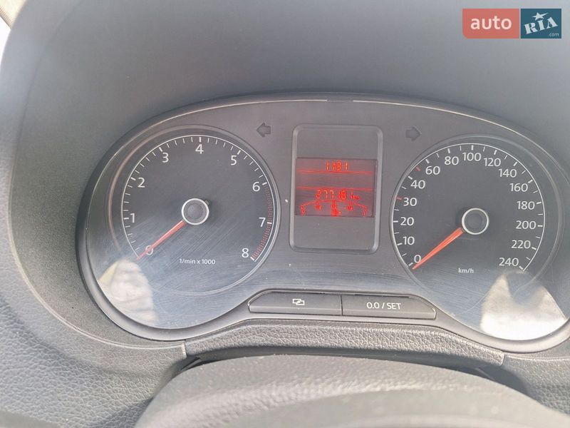 Седан Volkswagen Polo 2012 в Вышгороде