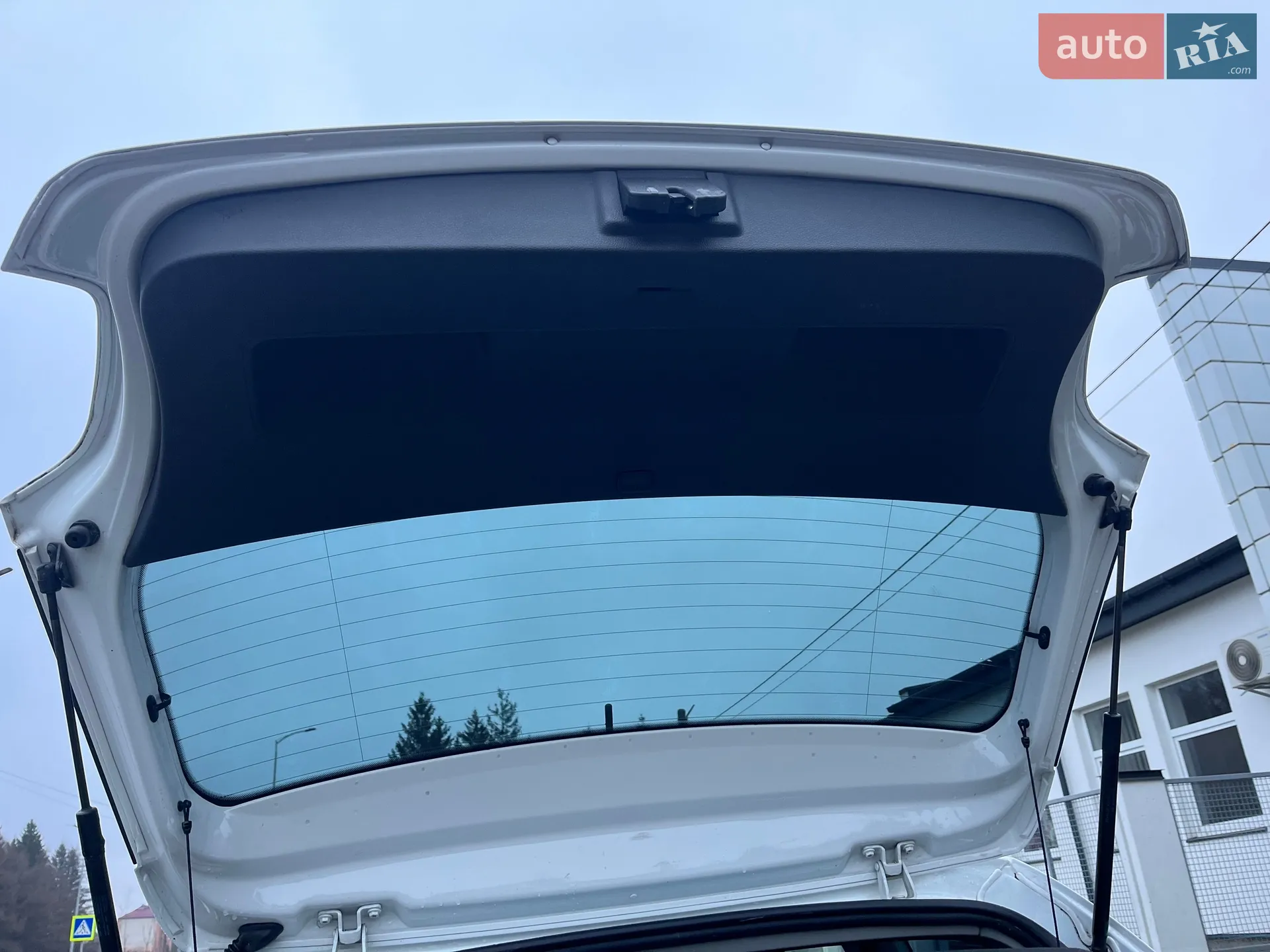 2015 Volkswagen Polo - мініатюра 35