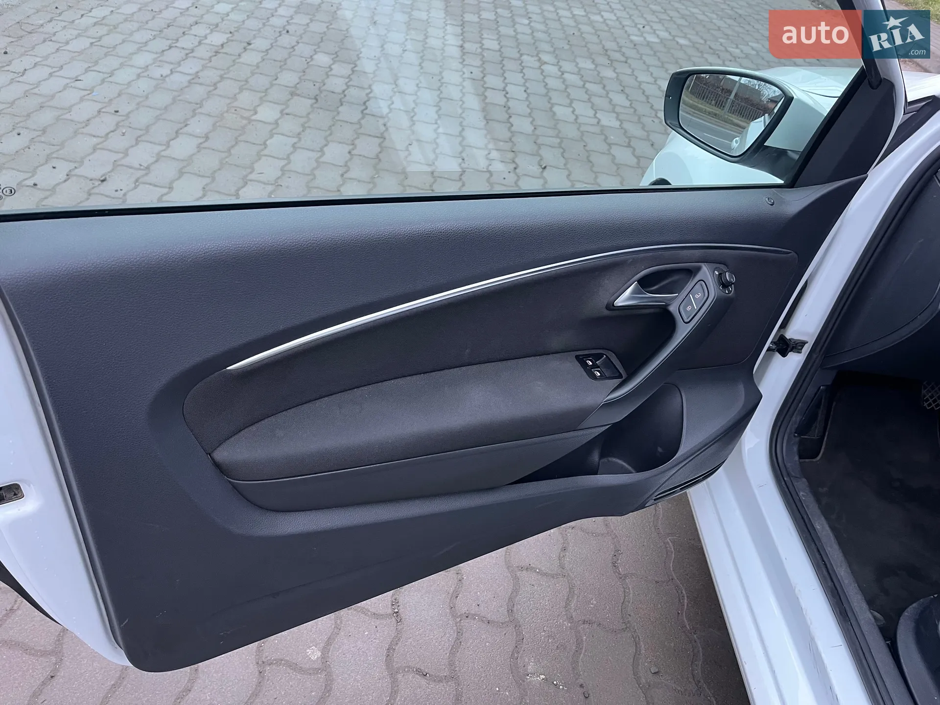 2015 Volkswagen Polo - мініатюра 39
