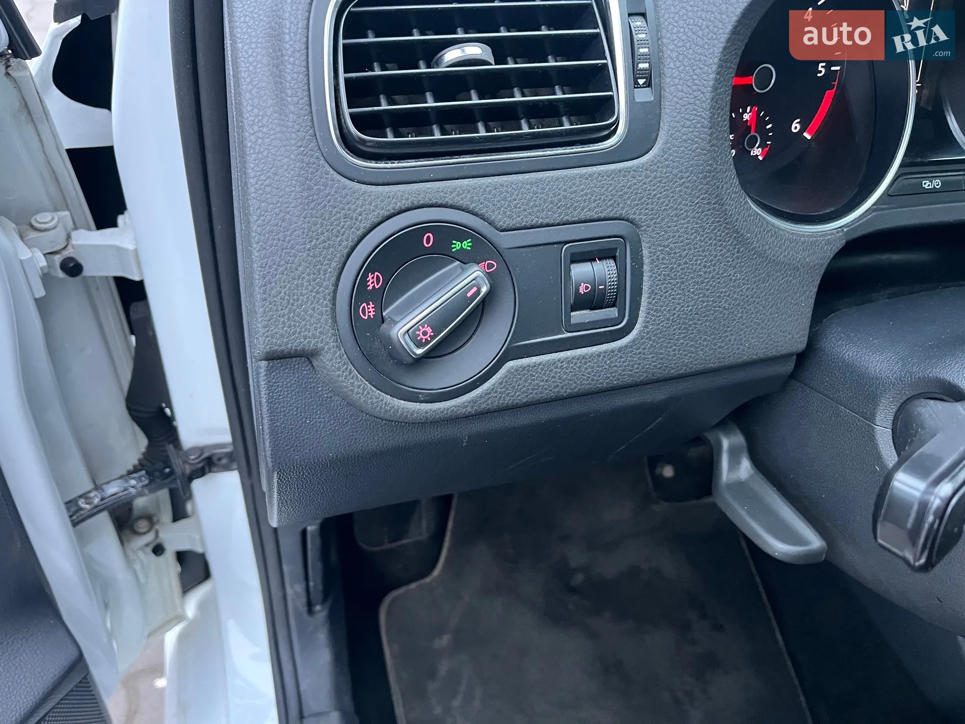2015 Volkswagen Polo - мініатюра 63