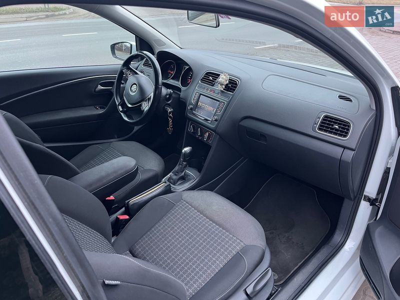 Хэтчбек Volkswagen Polo 2016 в Львове