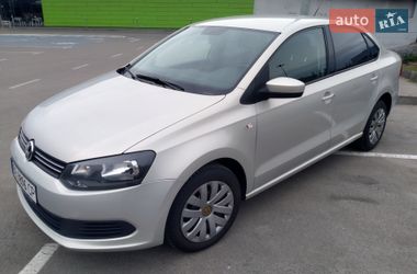 Седан Volkswagen Polo 2013 в Киеве
