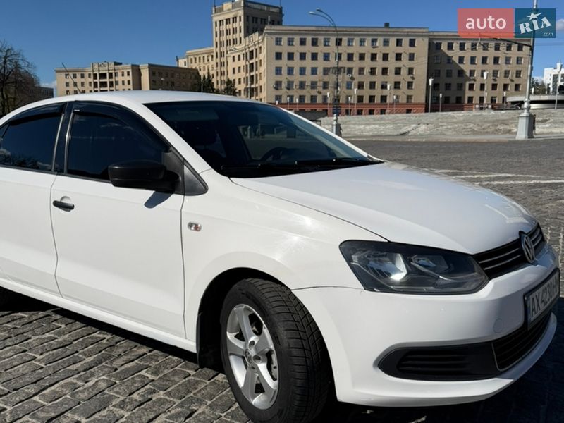Седан Volkswagen Polo 2012 в Харькове
