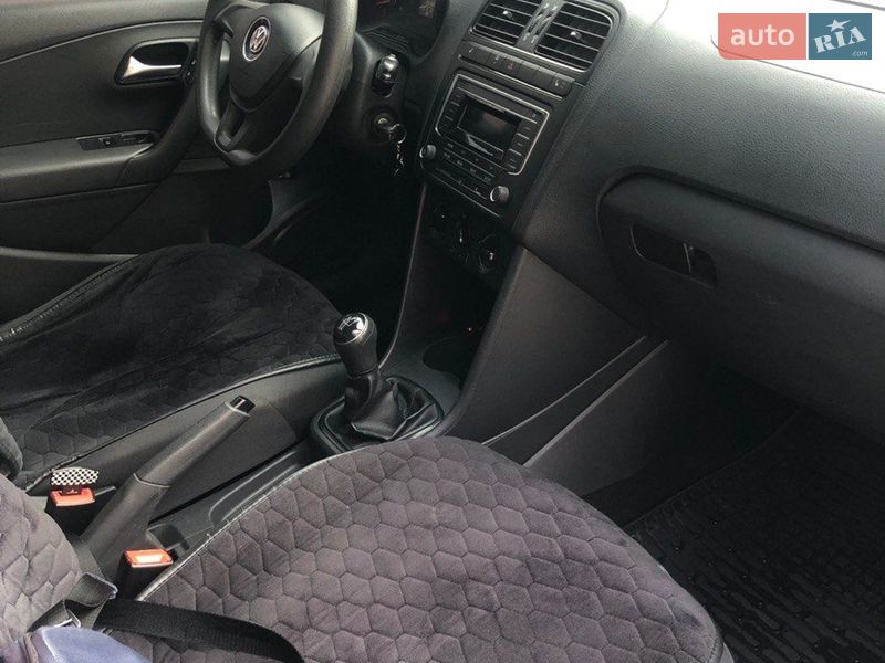 Седан Volkswagen Polo 2019 в Чернигове
