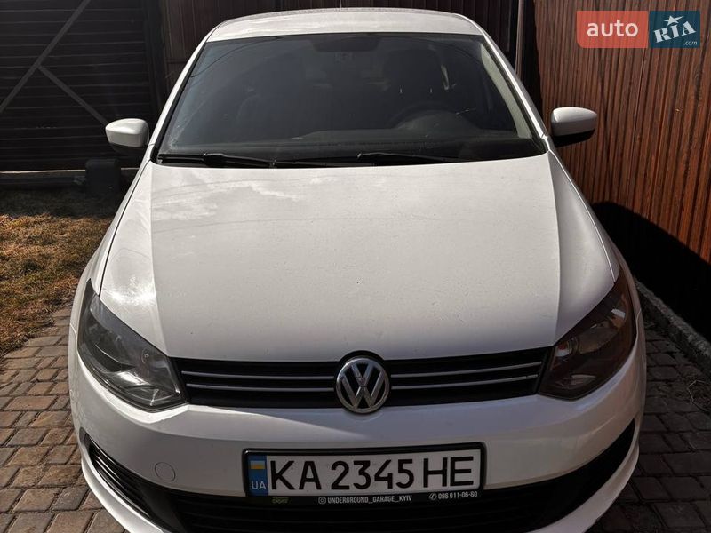 Седан Volkswagen Polo 2013 в Киеве