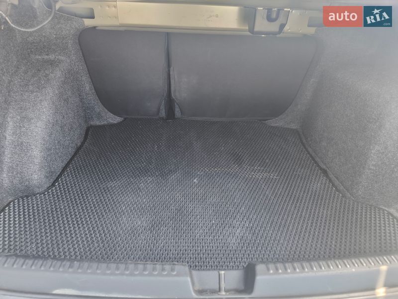 Седан Volkswagen Polo 2015 в Черновцах