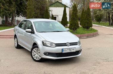Седан Volkswagen Polo 2012 в Киеве