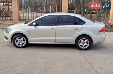 Седан Volkswagen Polo 2014 в Кропивницком