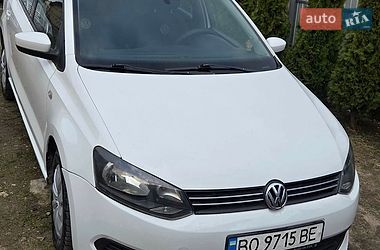 Седан Volkswagen Polo 2012 в Збаражі