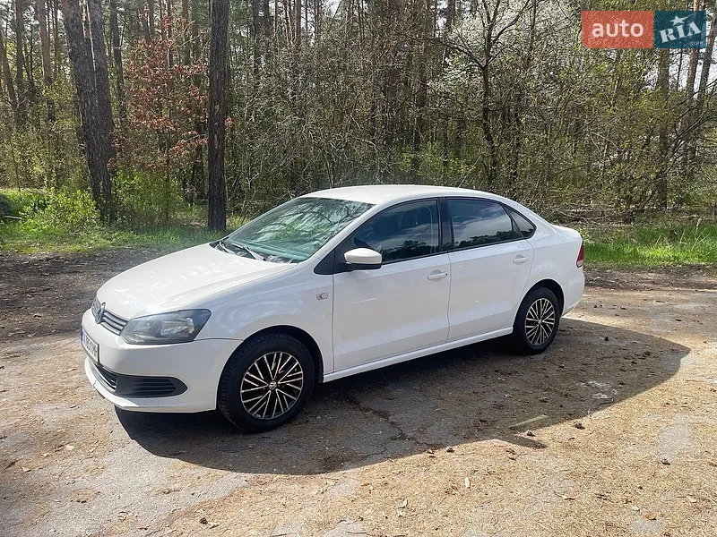 Volkswagen Polo 2012 VIN XW8ZZZ61ZDG033983 фото оголошення 7 з 59