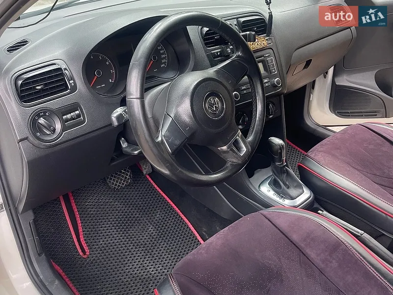 Volkswagen Polo 2012 VIN XW8ZZZ61ZDG033983 фото оголошення 15 з 59