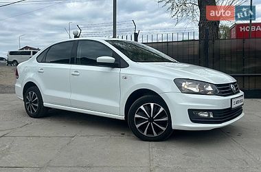 Седан Volkswagen Polo 2017 в Киеве