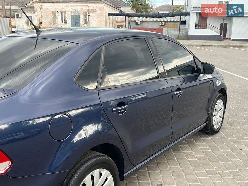 Седан Volkswagen Polo 2013 в Кременчуге