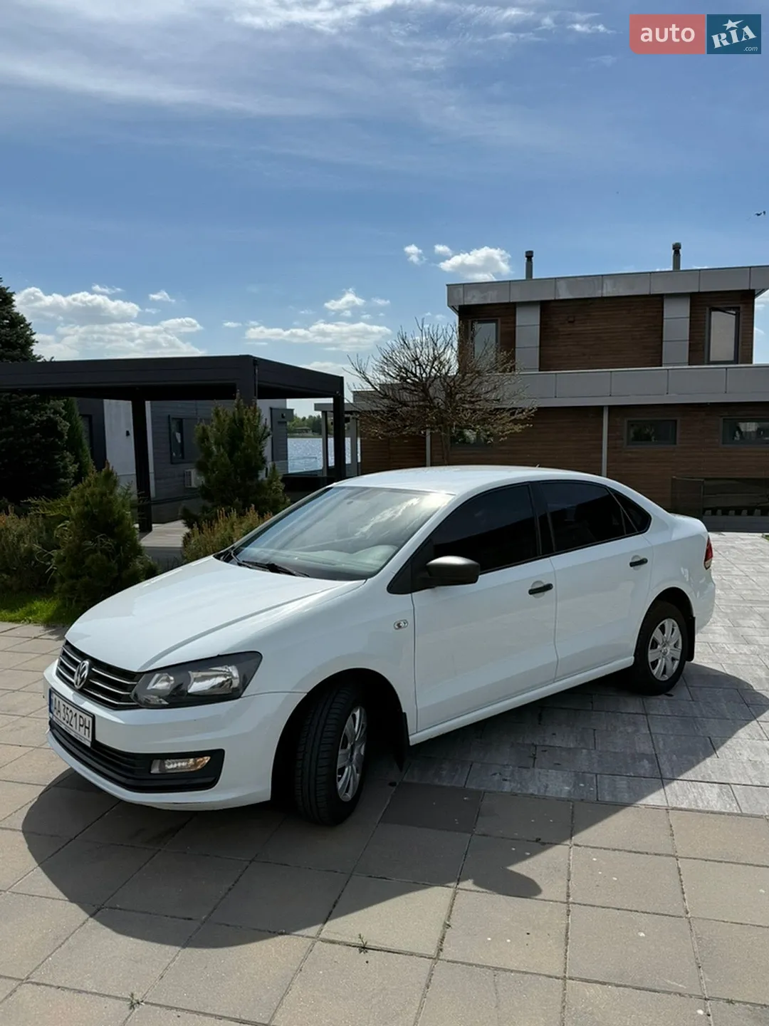 2016 Volkswagen Polo - мініатюра 2