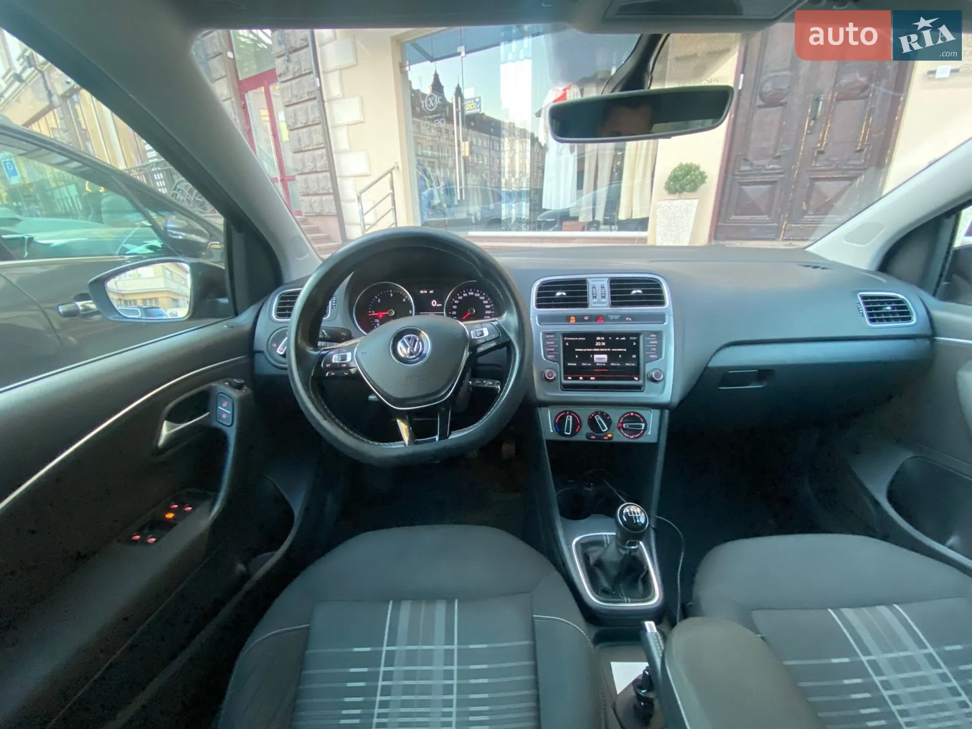 2015 Volkswagen Polo - мініатюра 17