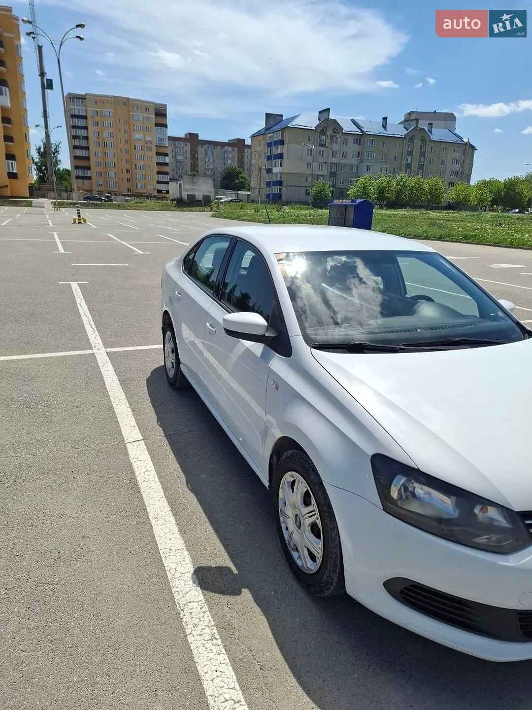 2014 Volkswagen Polo - мініатюра 4