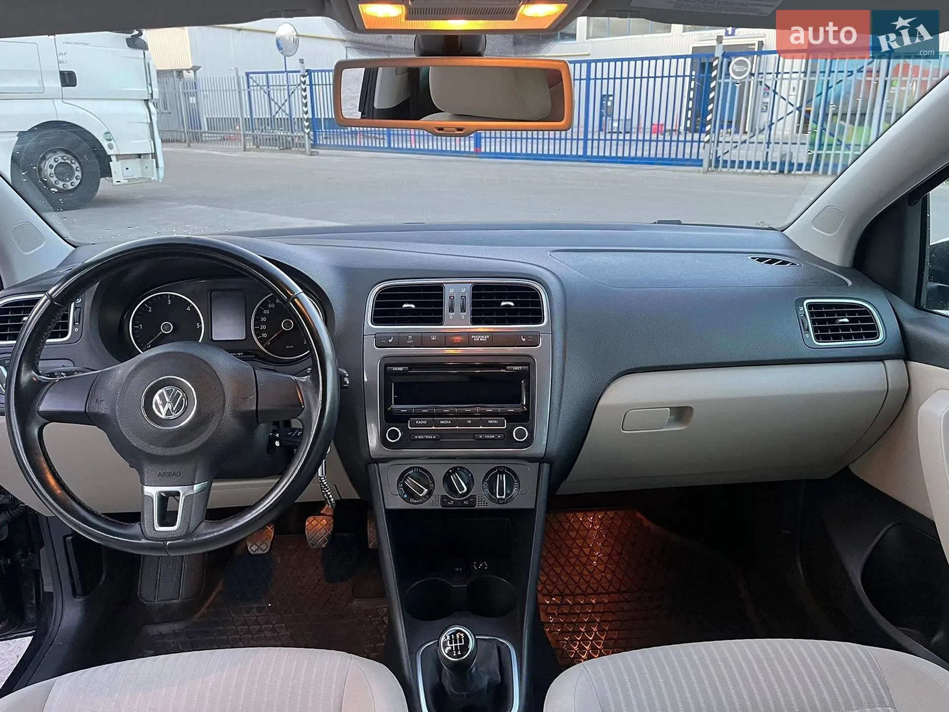 2010 Volkswagen Polo - мініатюра 7