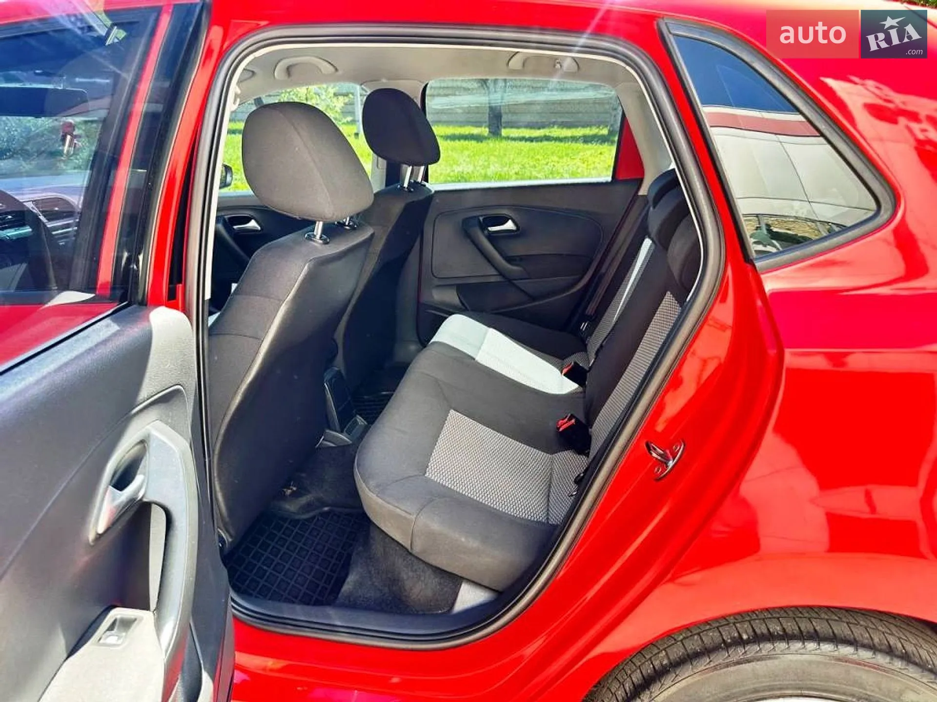 2010 Volkswagen Polo - мініатюра 16