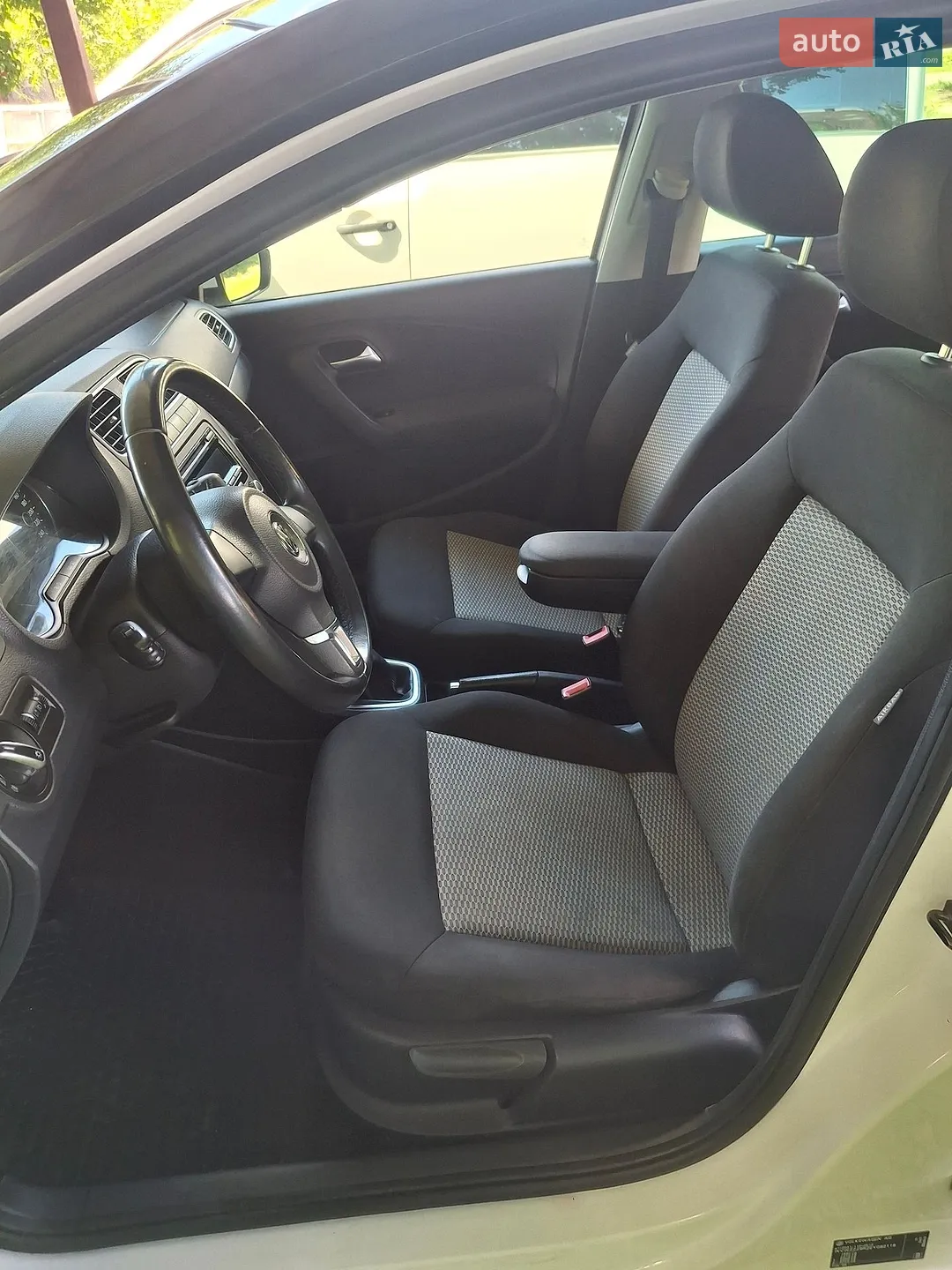 2013 Volkswagen Polo - мініатюра 11