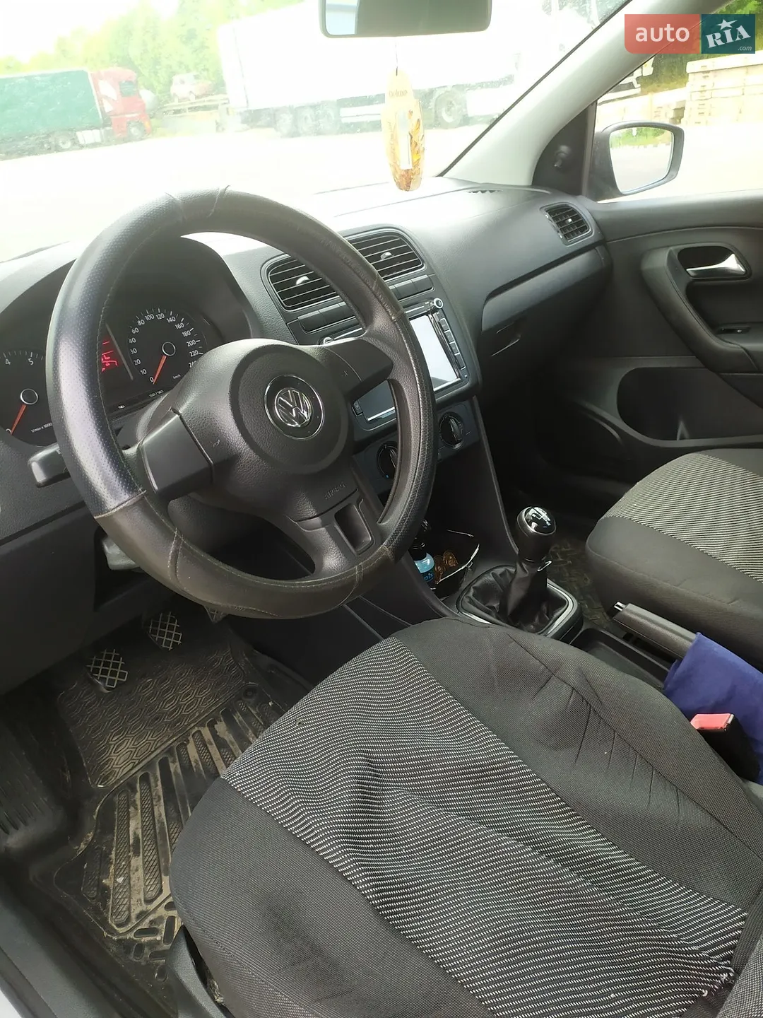 2013 Volkswagen Polo - мініатюра 4