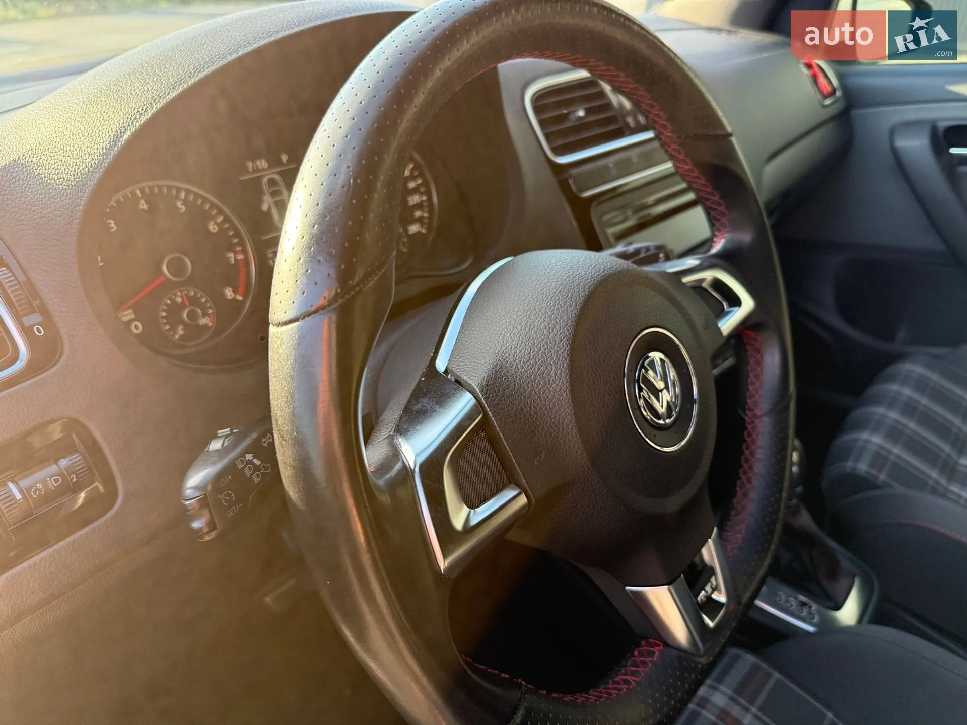2011 Volkswagen Polo - мініатюра 24
