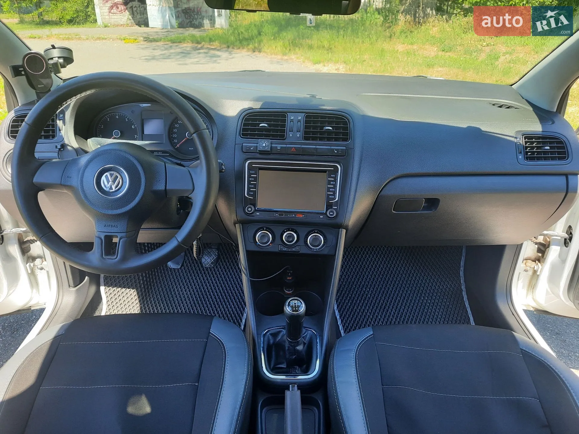 2011 Volkswagen Polo - мініатюра 16