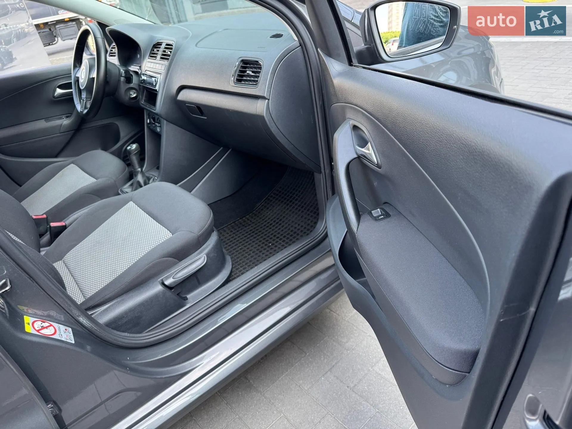 2010 Volkswagen Polo - мініатюра 18