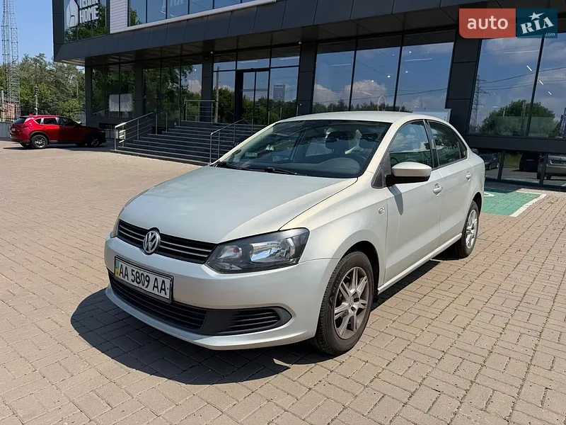 Volkswagen Polo 2013 VIN XW8ZZZ61ZCG066287 фото оголошення 10 з 51