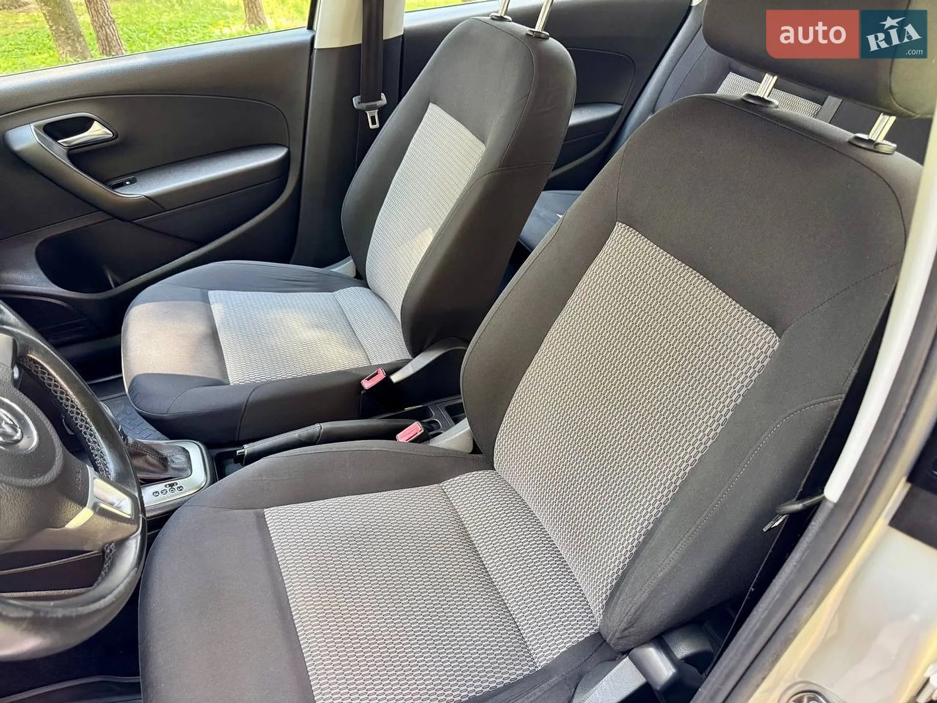 Volkswagen Polo 2013 VIN XW8ZZZ61ZCG066287 фото оголошення 27 з 44