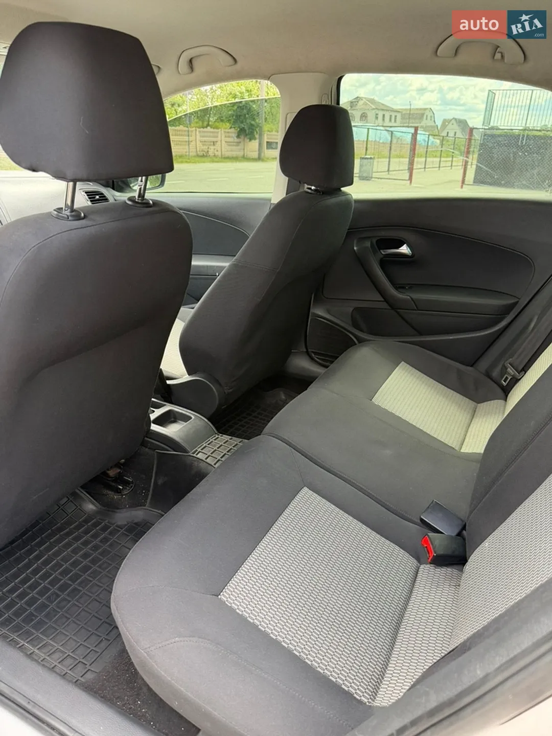 2013 Volkswagen Polo - мініатюра 11
