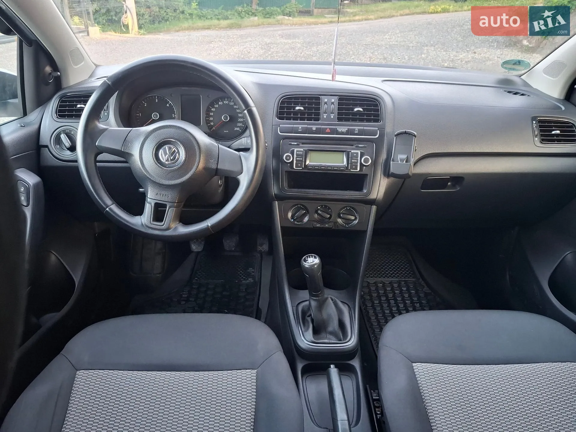 2010 Volkswagen Polo - мініатюра 25