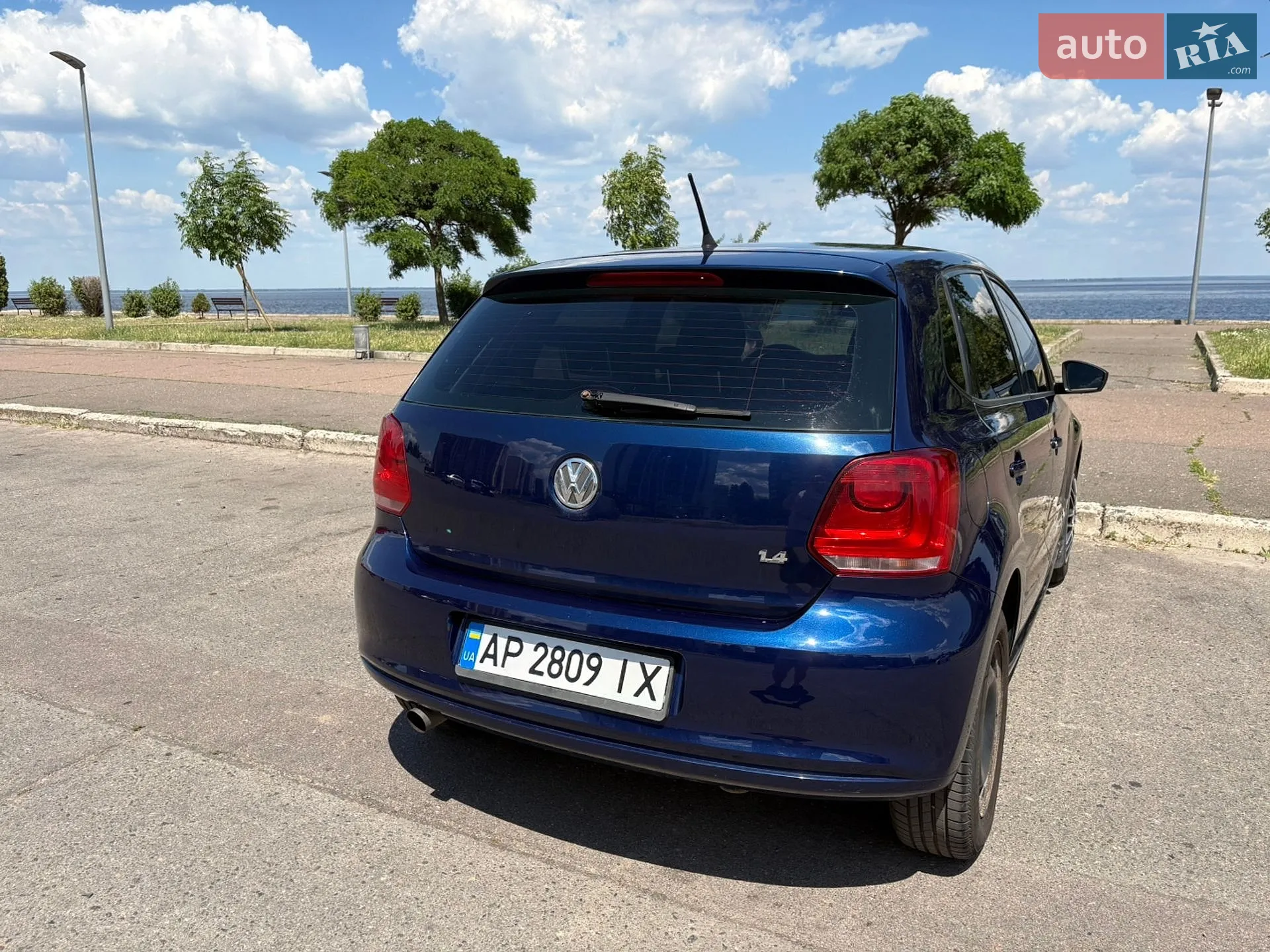 2010 Volkswagen Polo - мініатюра 3