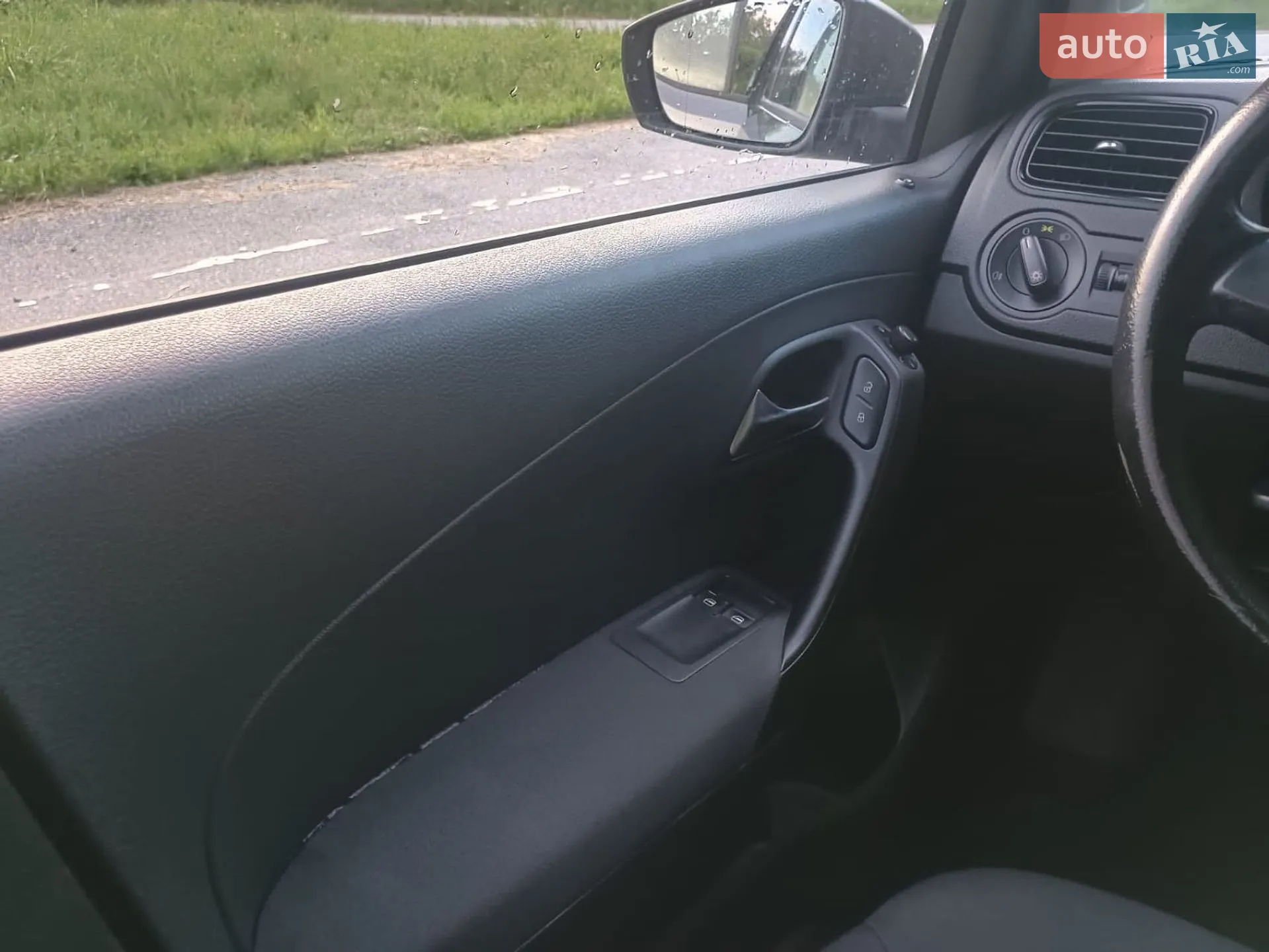 2010 Volkswagen Polo - мініатюра 10
