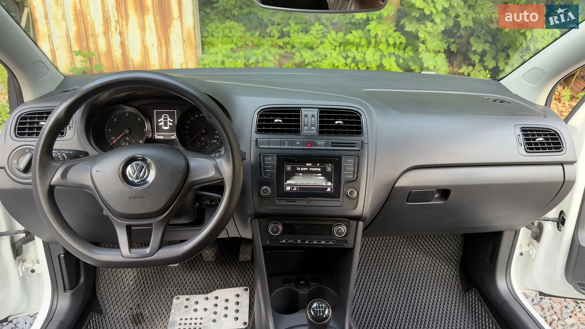 2015 Volkswagen Polo - мініатюра 14