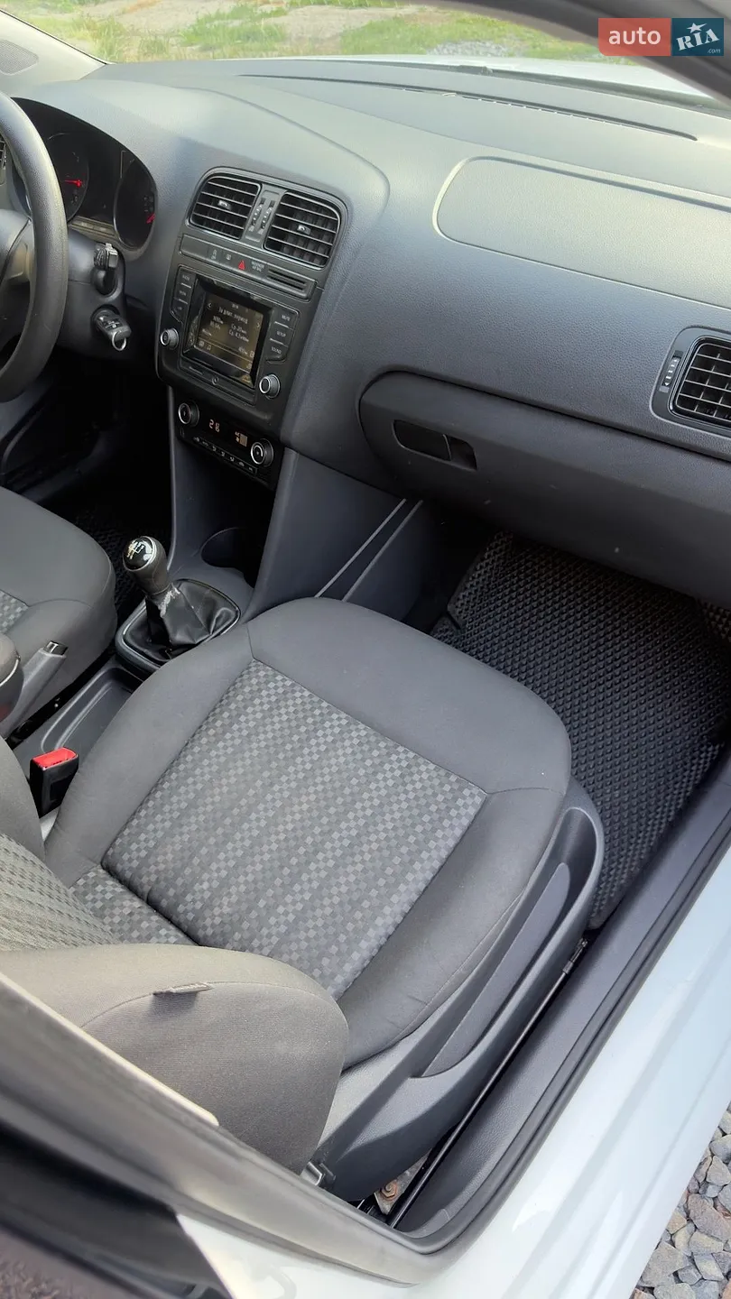 2015 Volkswagen Polo - мініатюра 17