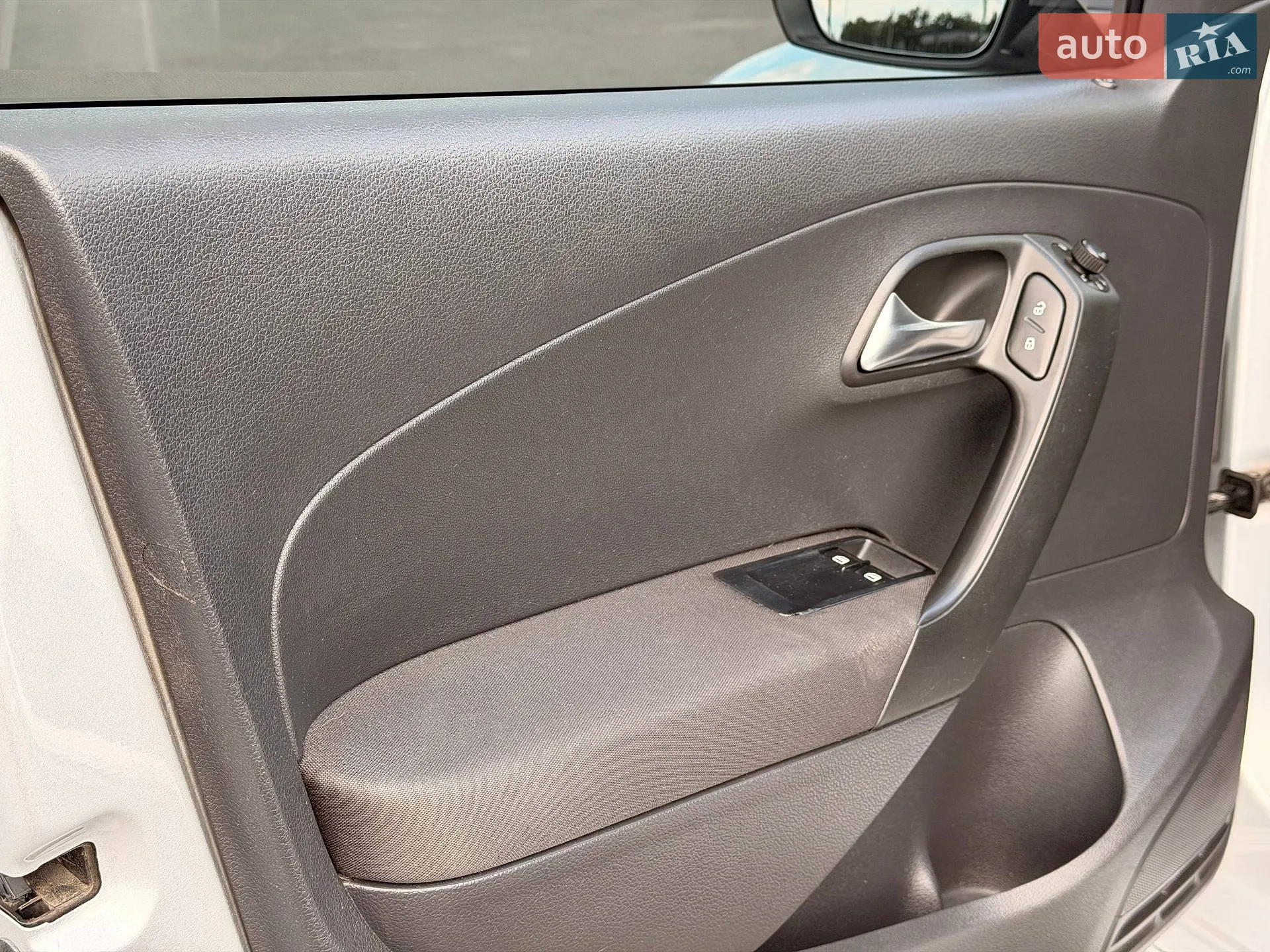 2012 Volkswagen Polo - мініатюра 36