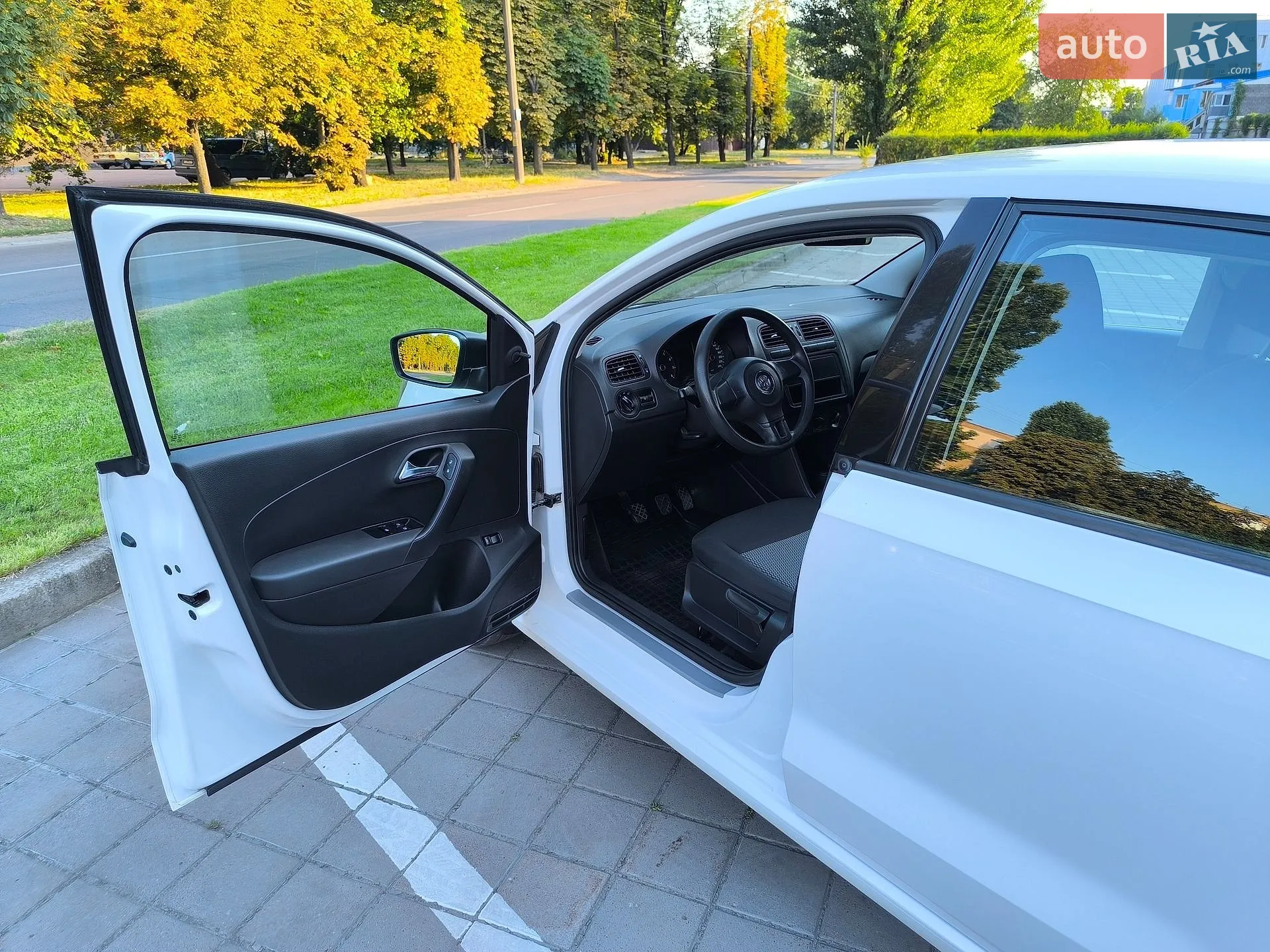 2013 Volkswagen Polo - мініатюра 12