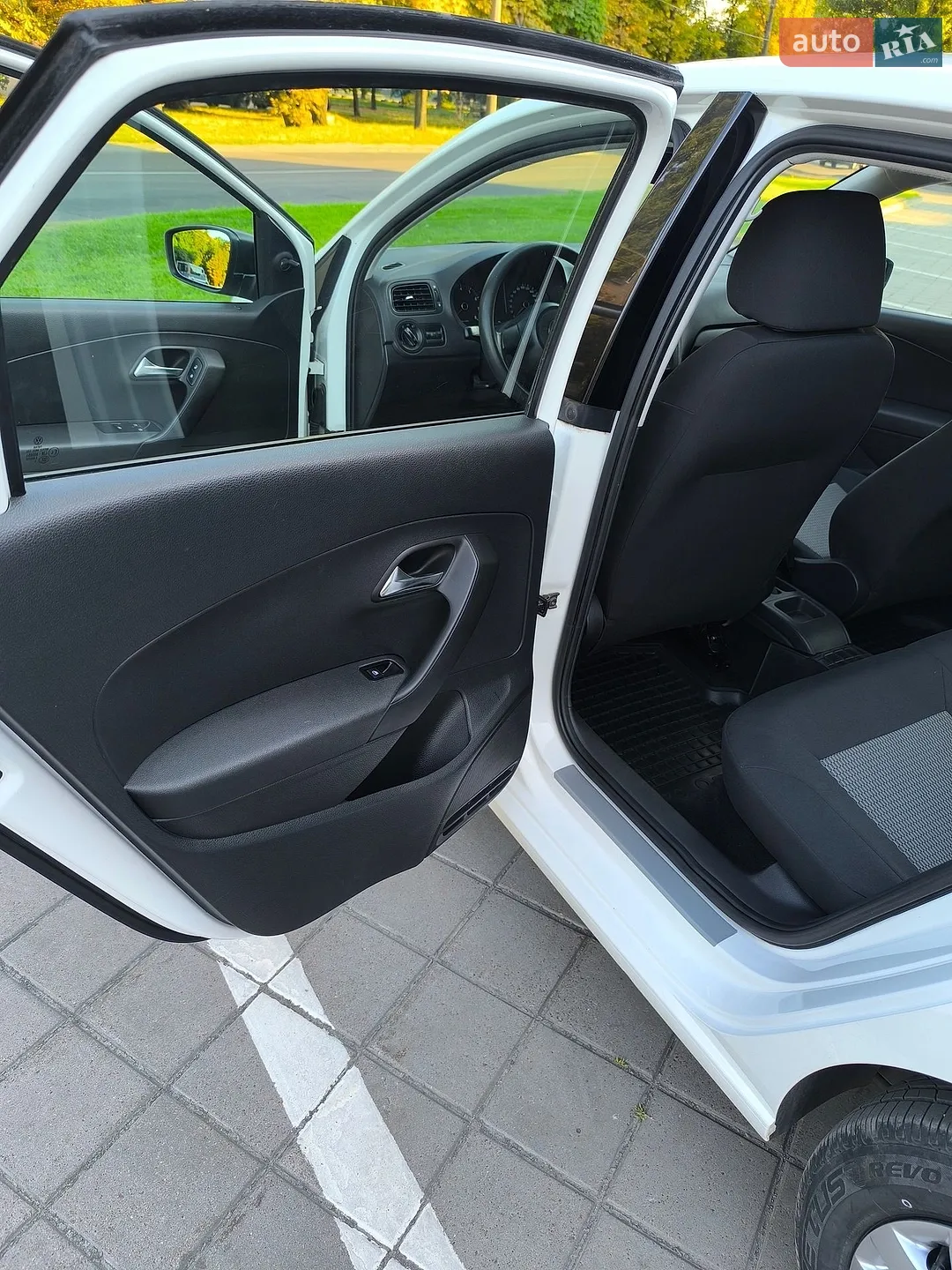 2013 Volkswagen Polo - мініатюра 14