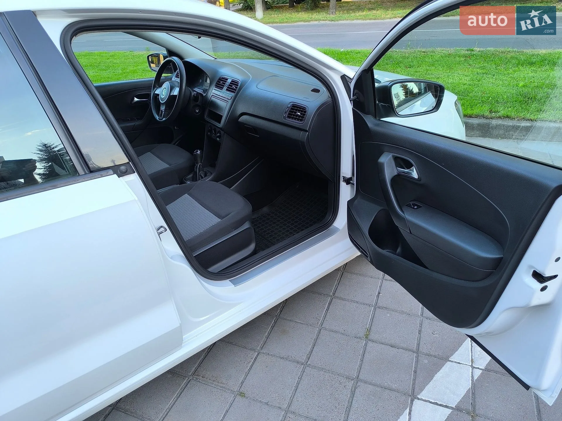 2013 Volkswagen Polo - мініатюра 22