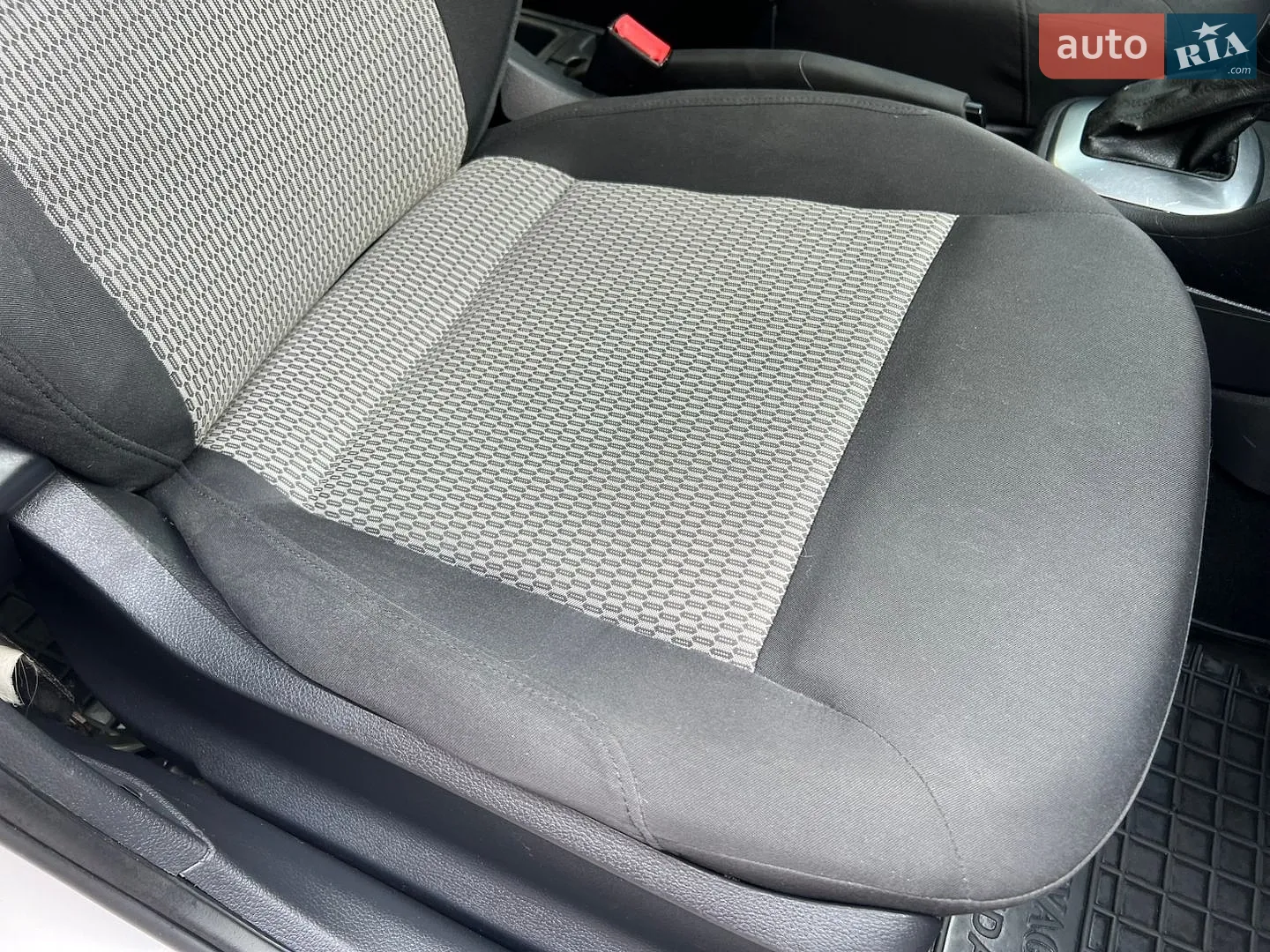 Volkswagen Polo 2013 VIN XW8ZZZ61ZDG060513 фото оголошення 27 з 37