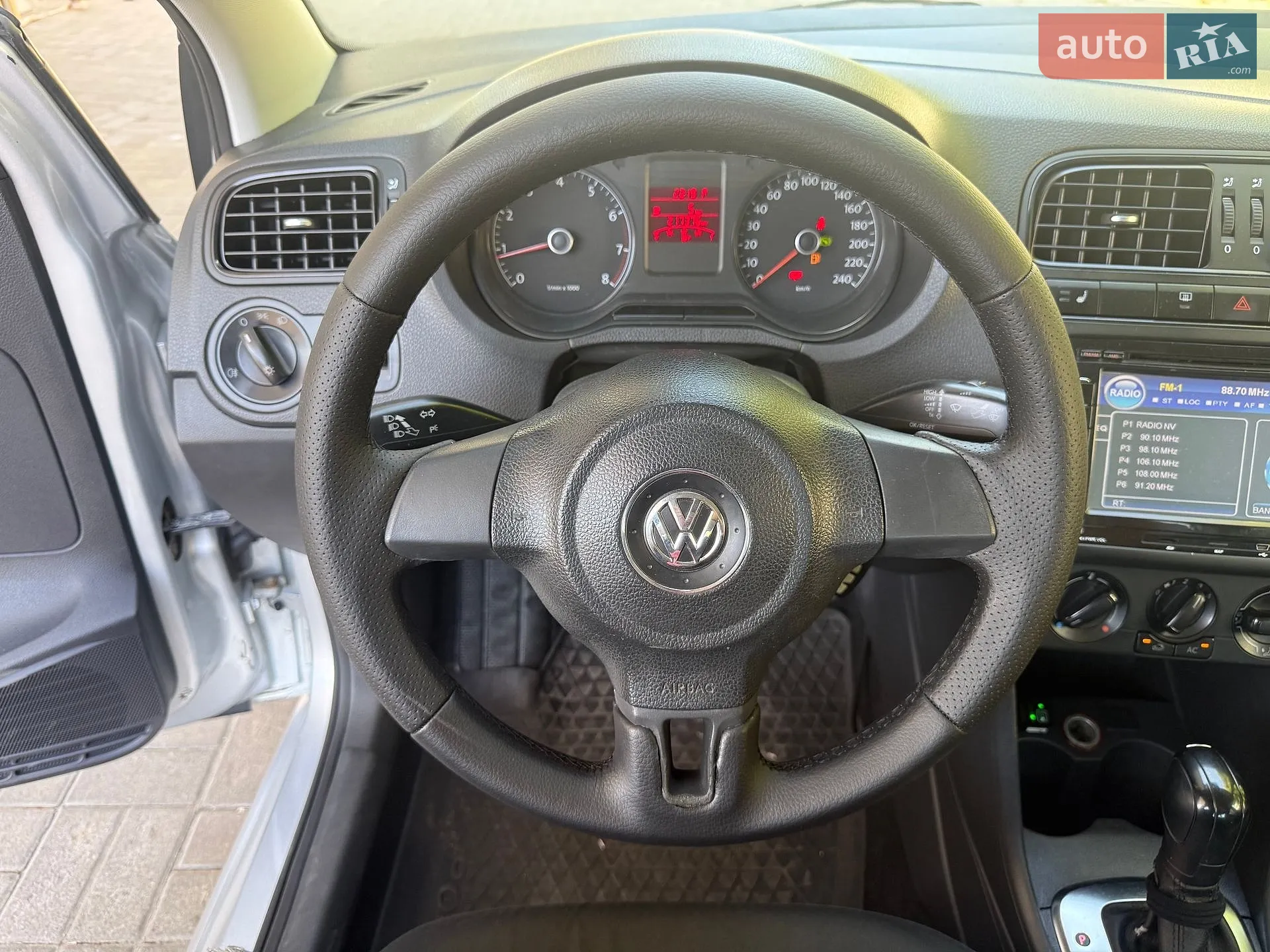 2012 Volkswagen Polo - мініатюра 25