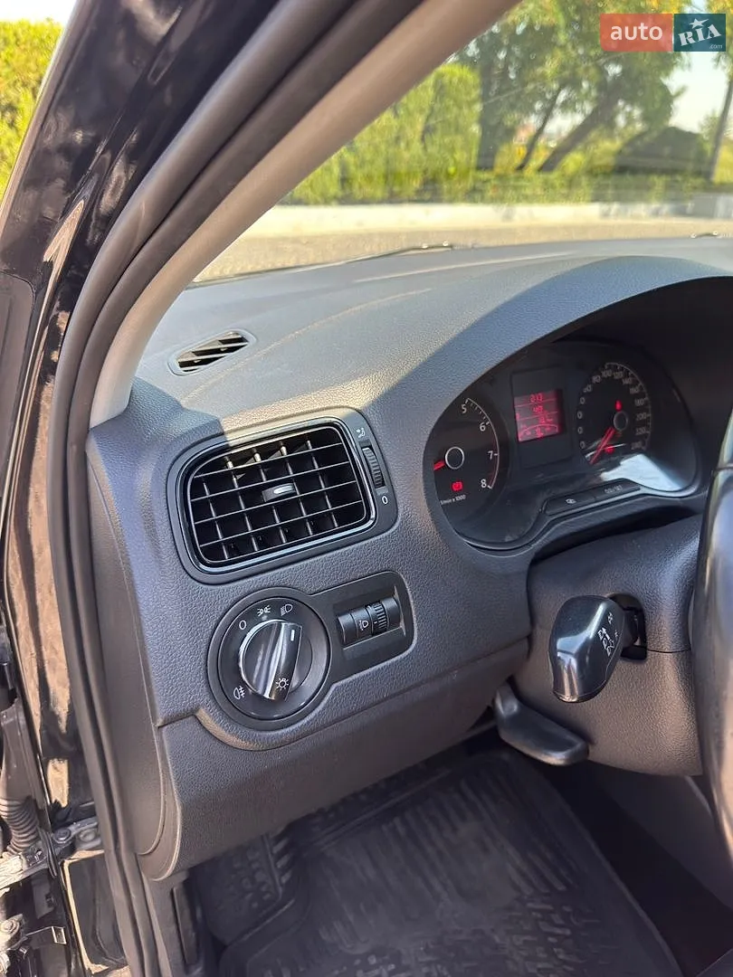 2012 Volkswagen Polo - мініатюра 28
