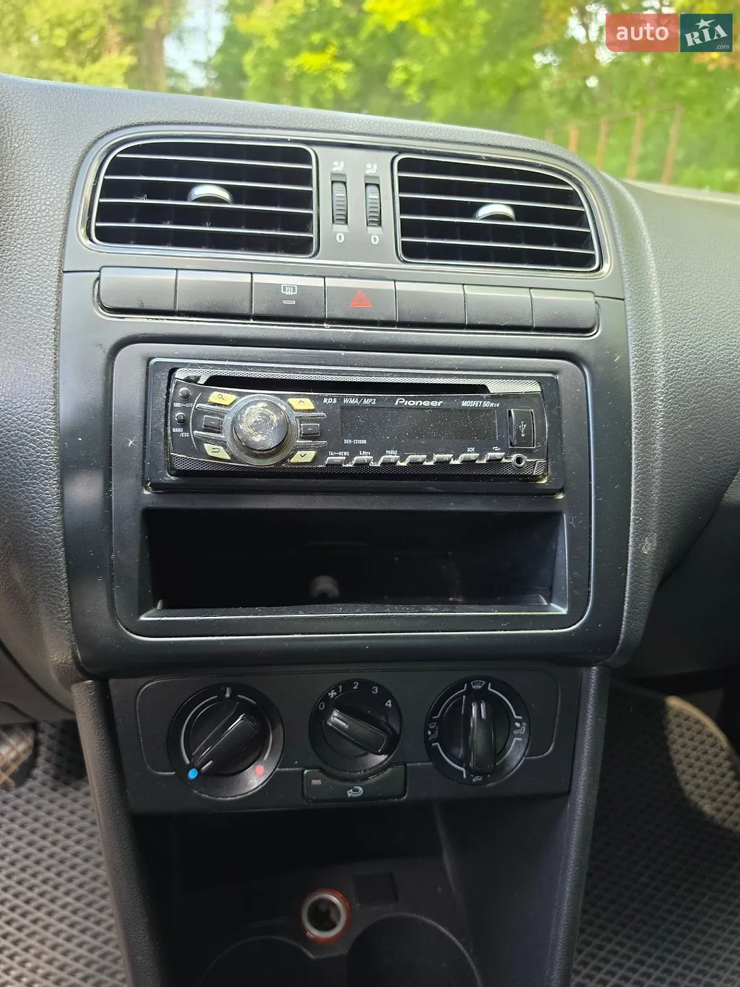 2011 Volkswagen Polo - мініатюра 19
