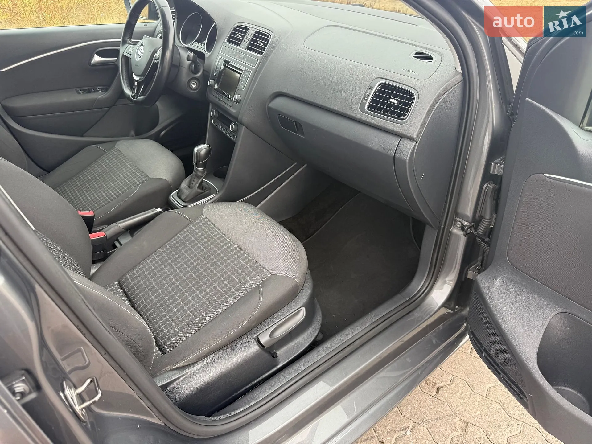 2015 Volkswagen Polo - мініатюра 50