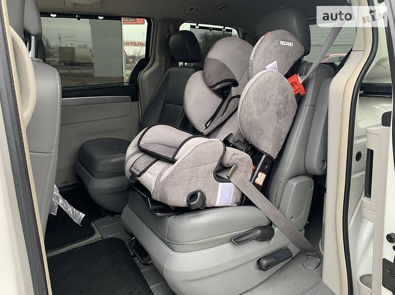 Мінівен Volkswagen Routan 2010 в Полтаві фото 11 Мінівен Volkswagen Routan 2010 в Полтаві