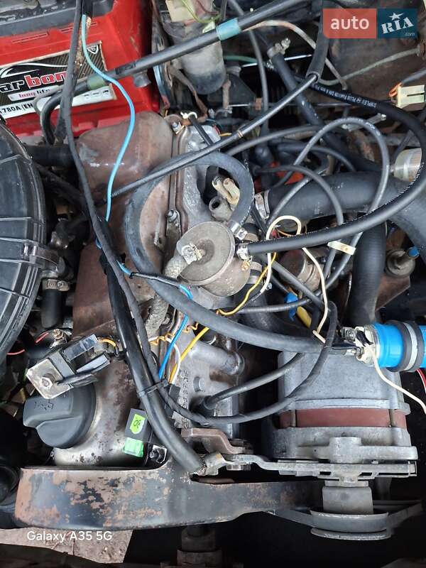 Седан Volkswagen Santana 1984 в Иваничах