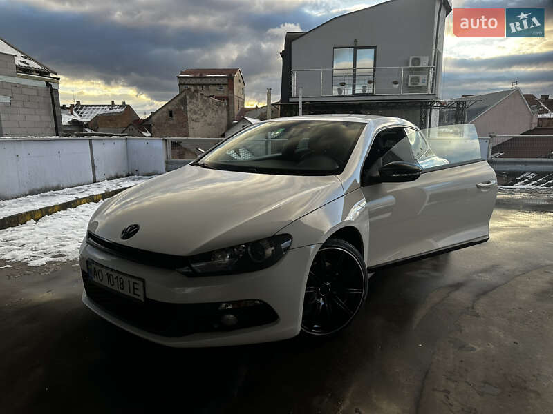 Хетчбек Volkswagen Scirocco 2010 в Мукачевому