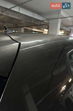 Хэтчбек Volkswagen Scirocco 2011 в 