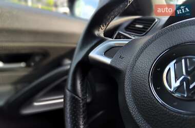 Хетчбек Volkswagen Scirocco 2011 в 