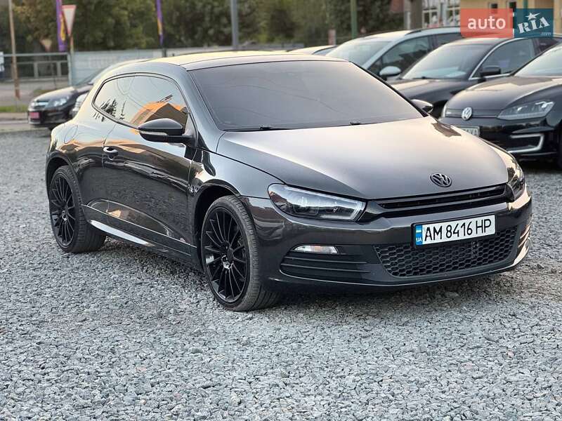 Хэтчбек Volkswagen Scirocco 2009 в 